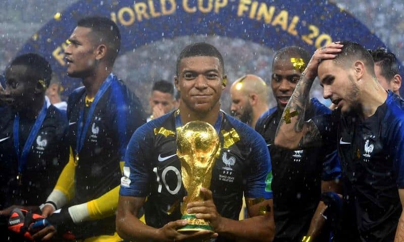 Mbappe vô địch world cup 2018 – “Cậu bé vàng” trong làng bóng đá